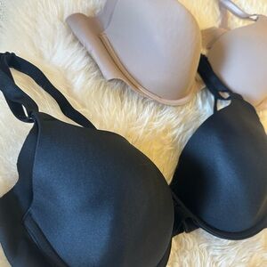 Warner's Black and Nude Bra Duo